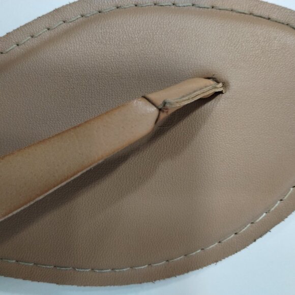 Old Navy Flat Sandals Womens Size 9 Beige Slingback Strap Flip Flop Buckle - Picture 8 of 9